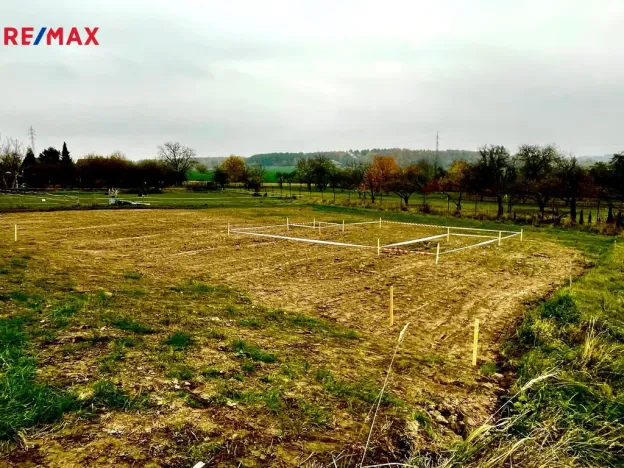 Prodej pozemku pro bydlení, Lazníky, 577 m2