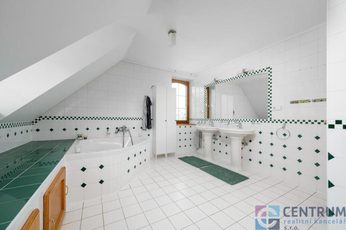 Prodej rodinného domu, Stráž nad Nisou, Růžová, 530 m2