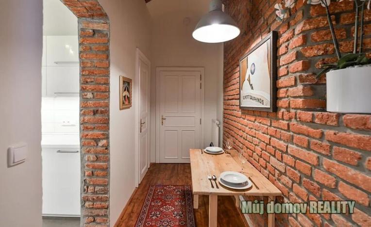 Pronájem bytu 1+1, Praha - Nové Město, Hálkova, 33 m2