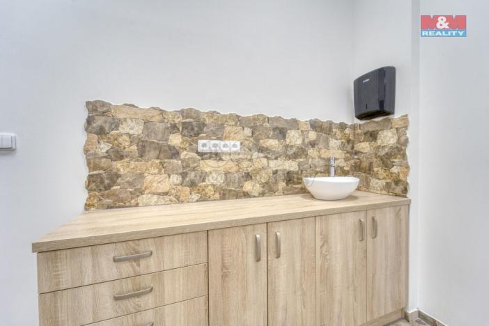 Pronájem obchodního prostoru, Plzeň - Bolevec, Sokolovská, 310 m2