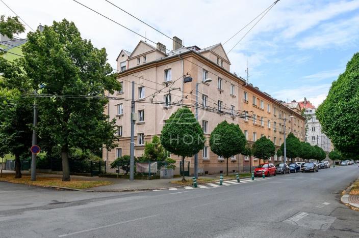Pronájem bytu 1+1, Plzeň, Sladkovského, 47 m2