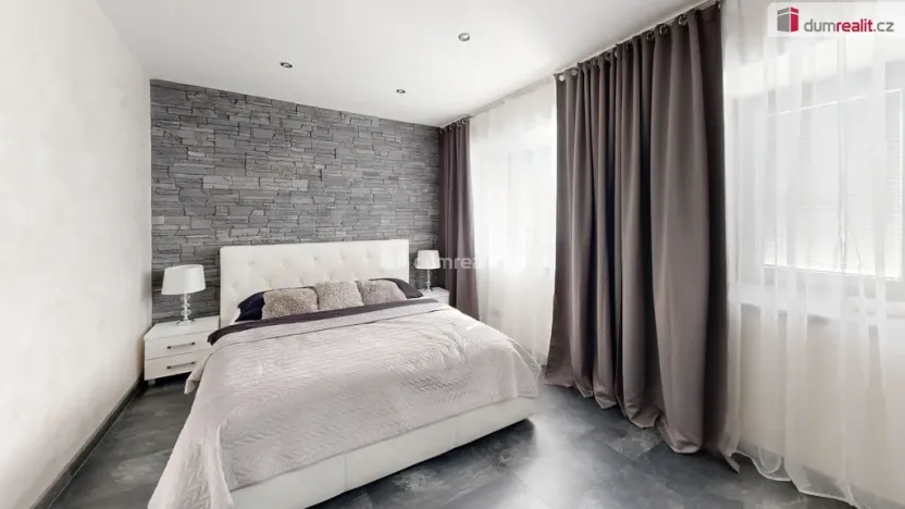 Prodej rodinného domu, Vítkov, Hřbitovní, 237 m2