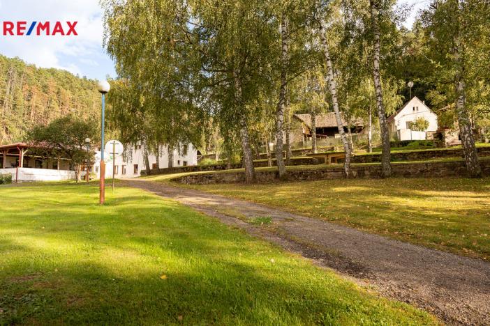 Prodej komerčního pozemku, Podhradí nad Dyjí, 7022 m2