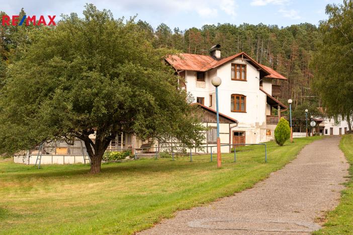 Prodej komerčního pozemku, Podhradí nad Dyjí, 7022 m2