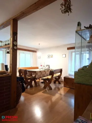 Prodej rodinného domu, Malečov - Horní Zálezly, 280 m2