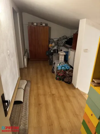 Prodej rodinného domu, Malečov - Horní Zálezly, 280 m2