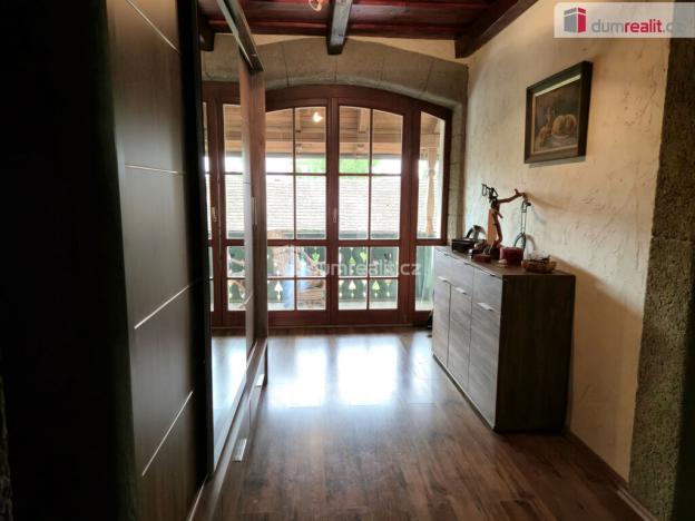 Prodej rodinného domu, Velešín, náměstí J. V. Kamarýta, 130 m2