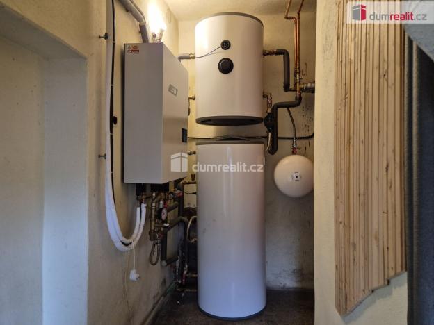 Prodej rodinného domu, Velešín, náměstí J. V. Kamarýta, 130 m2