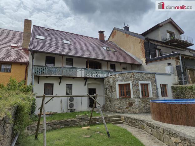 Prodej rodinného domu, Velešín, náměstí J. V. Kamarýta, 130 m2