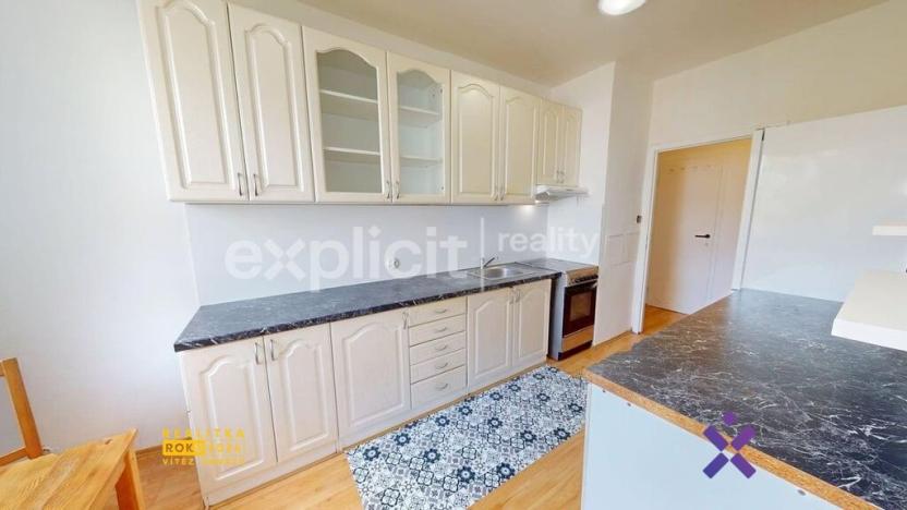 Prodej bytu 2+1, Zlín, Slunečná, 62 m2