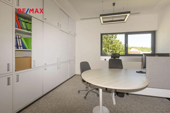 Prodej kanceláře, Kvasiny, 1150 m2