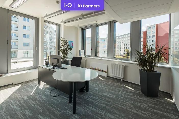 Pronájem kanceláře, Praha - Nusle, Lomnického, 537 m2