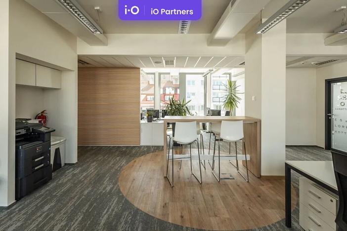 Pronájem kanceláře, Praha - Nusle, Lomnického, 537 m2