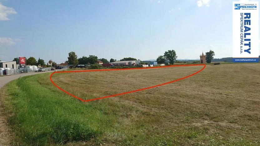 Prodej komerčního pozemku, Pištín, 3503 m2