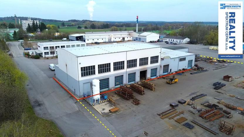 Pronájem výrobních prostor, Lišov, Hůrecká, 2357 m2