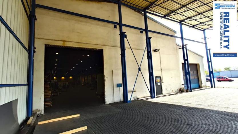 Pronájem skladu, Lišov, Hůrecká, 1768 m2