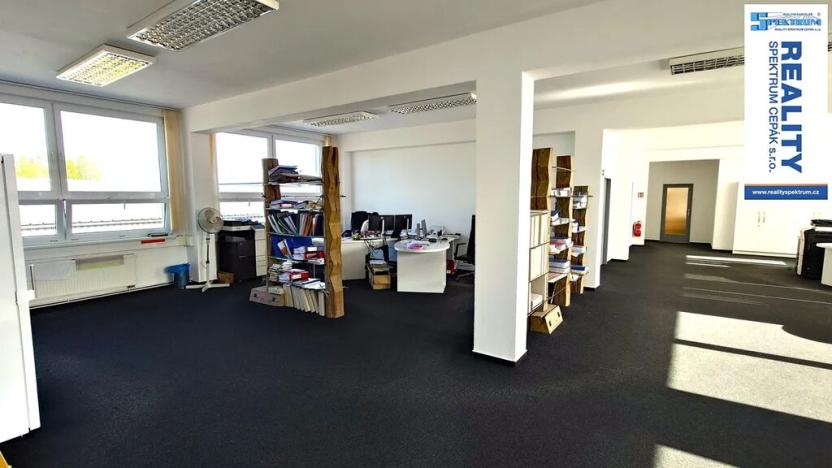 Pronájem kanceláře, Lišov, Hůrecká, 235 m2