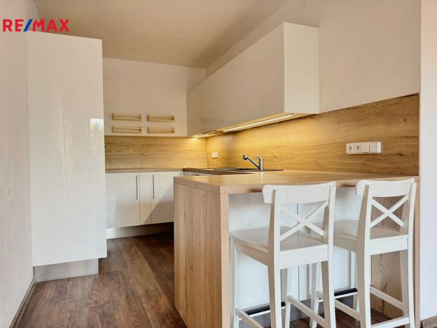 Pronájem bytu 3+kk, Praha - Háje, Cyprichova, 68 m2