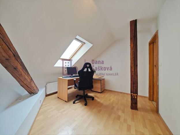 Prodej bytu 4+1, Jindřichův Hradec, Stará cesta, 132 m2