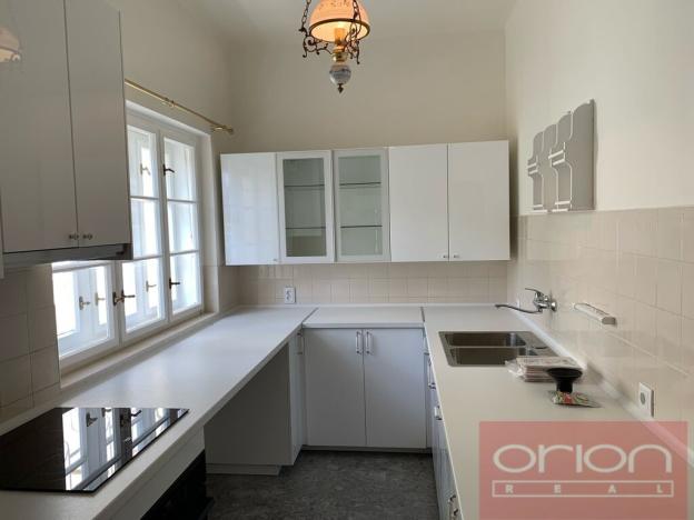 Pronájem vily, Černošice, V Horce, 300 m2