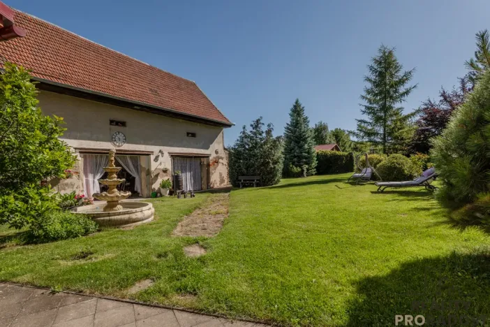 Prodej rodinného domu, Kučerov, 292 m2