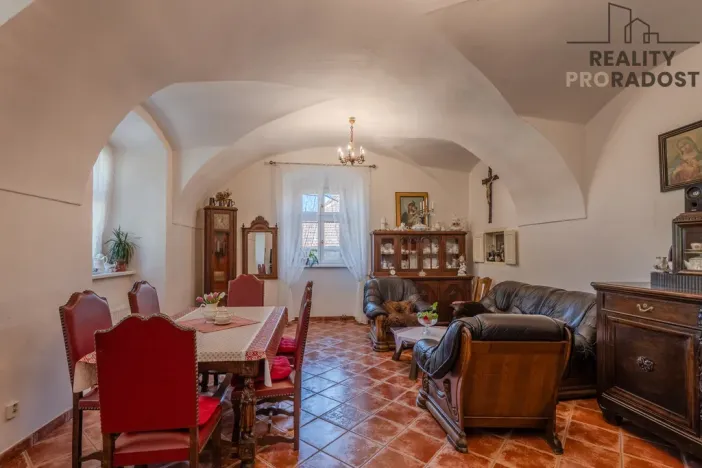 Prodej rodinného domu, Kučerov, 292 m2