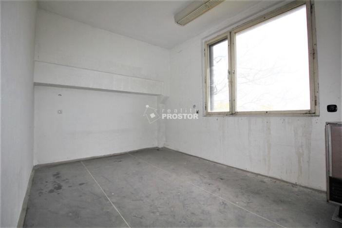 Pronájem skladu, Nučice, K Desítce, 400 m2