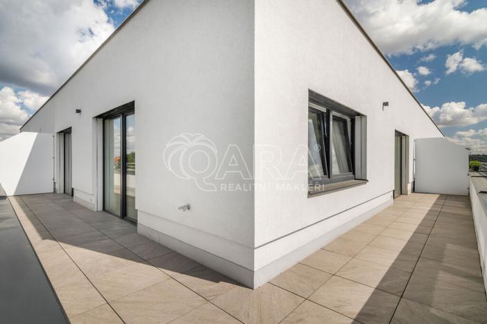 Prodej bytu 3+kk, Praha - Vysočany, Spojovací, 79 m2