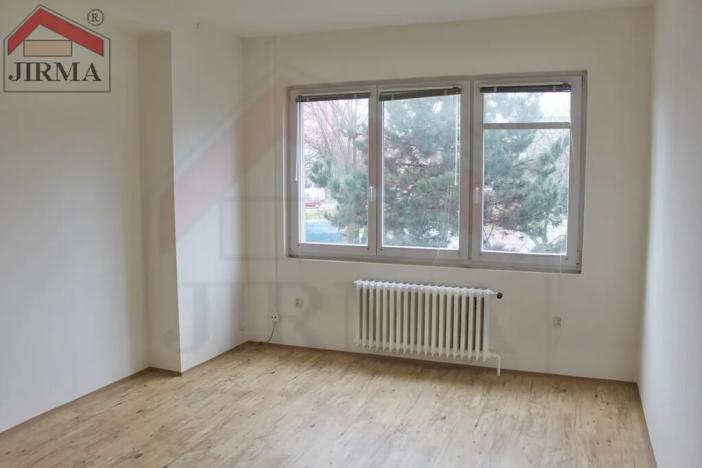 Pronájem kanceláře, Kolín, U Křižovatky, 19 m2