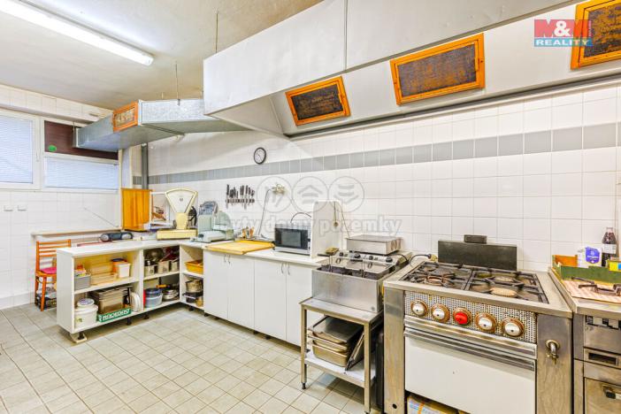 Prodej ubytování, Nové Město na Moravě - Rokytno, 930 m2