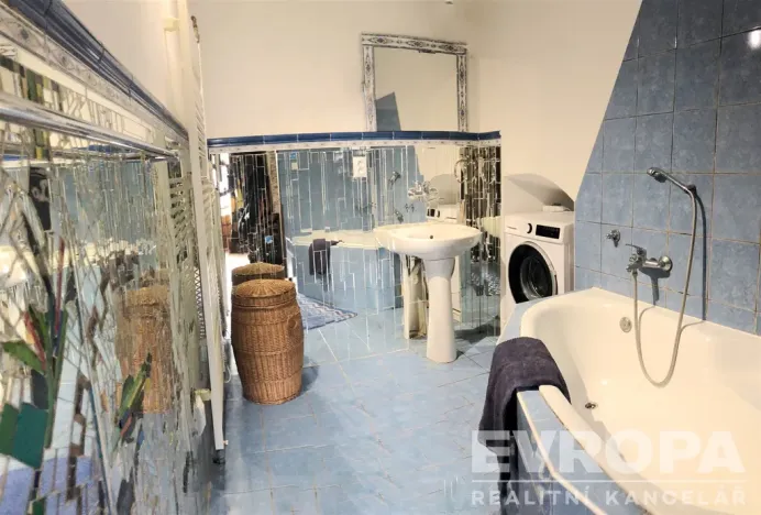 Prodej rodinného domu, Bukovany, 208 m2