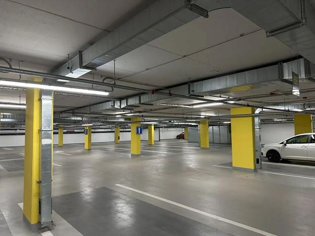 Pronájem kanceláře, Ostrava, 28. října, 2000 m2