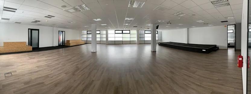 Pronájem kanceláře, Brno, Škrobárenská, 1233 m2