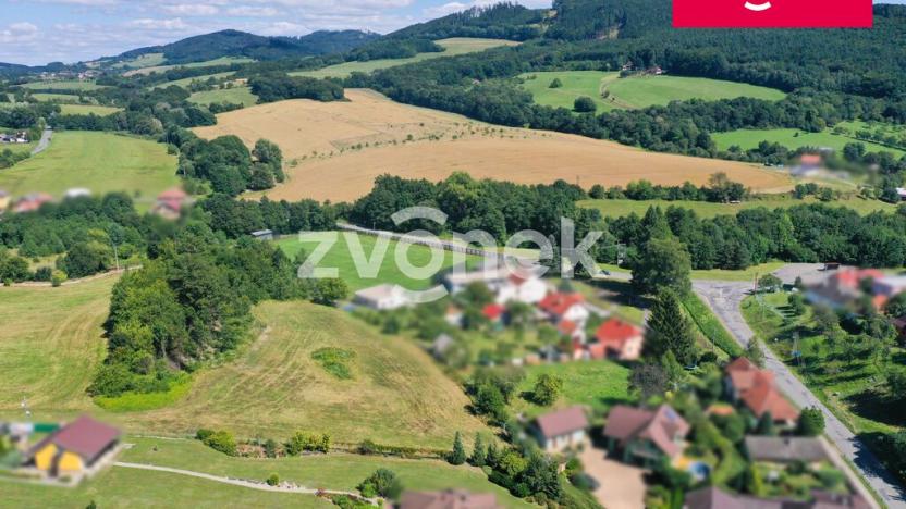 Prodej pozemku pro bydlení, Březůvky, 923 m2