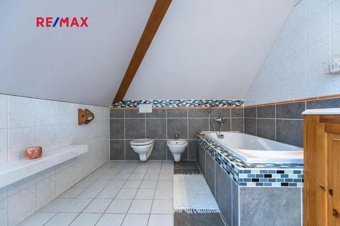 Prodej rodinného domu, Hlásná Třebaň, K Černé Skále, 247 m2