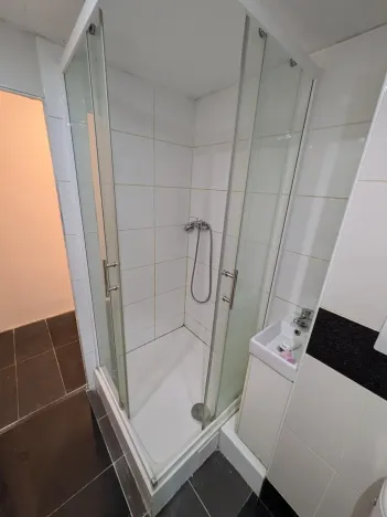 Pronájem bytu 1+kk, Kadaň, Na Podlesí, 21 m2