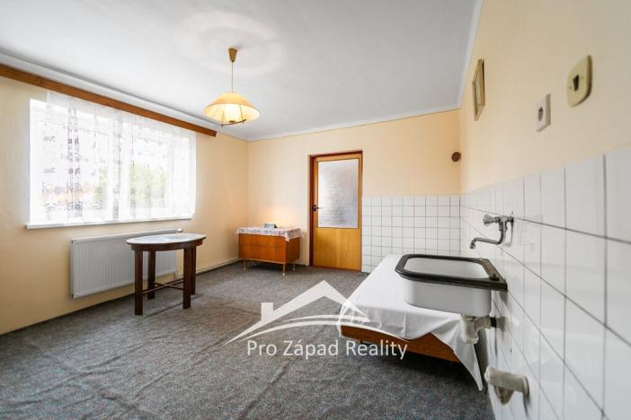 Prodej rodinného domu, Chlumčany, Komenského, 154 m2