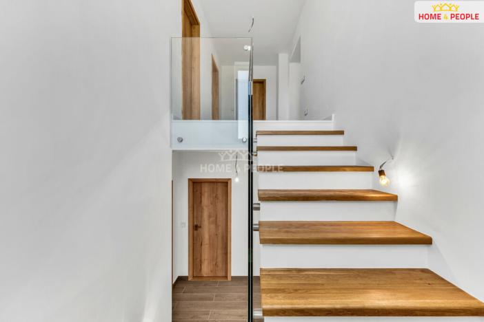 Prodej rodinného domu, Cerhenice, Antonína Hampla, 238 m2