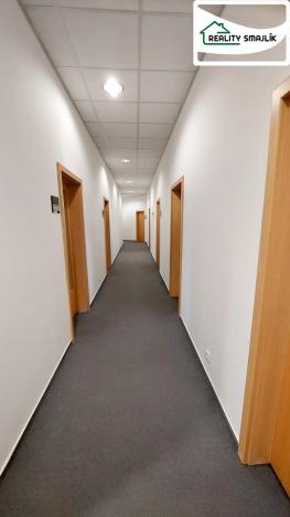 Pronájem kanceláře, Cheb, Májová, 19 m2
