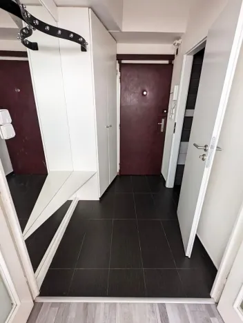 Pronájem bytu 2+kk, Praha - Holešovice, U průhonu, 54 m2