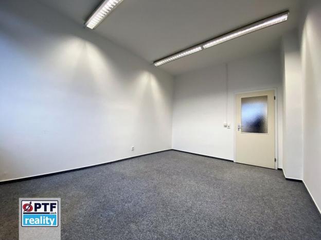 Pronájem kanceláře, Plzeň, Domažlická, 17 m2