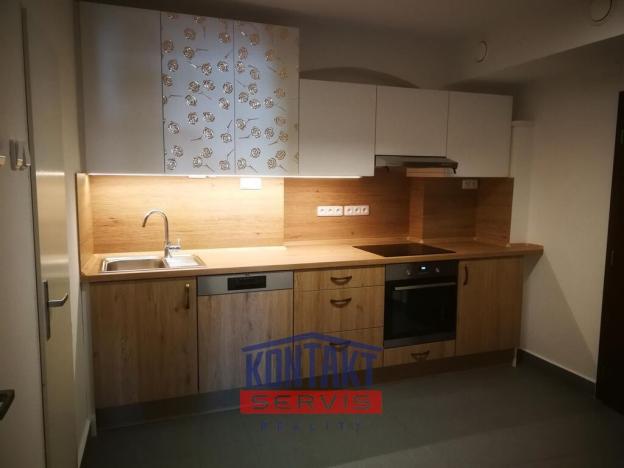 Pronájem bytu 2+1, České Budějovice - České Budějovice 1, 84 m2