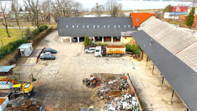 Prodej obchodního prostoru, Dolní Benešov, Hájecká, 2000 m2