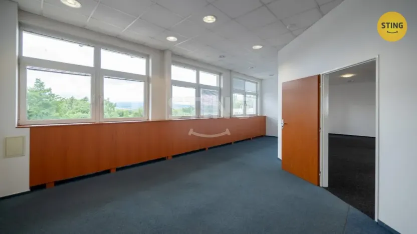 Prodej kanceláře, Bruntál, Zahradní, 2589 m2