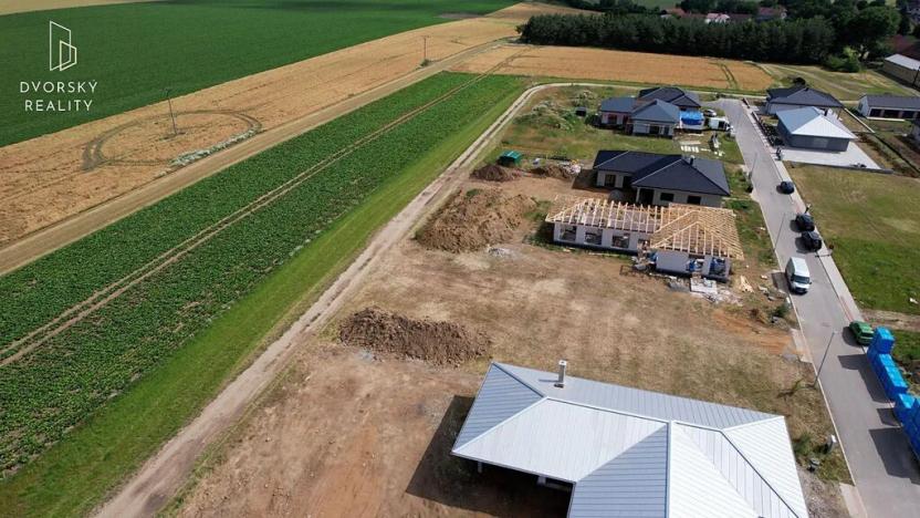 Prodej pozemku pro bydlení, Sukorady, 1044 m2