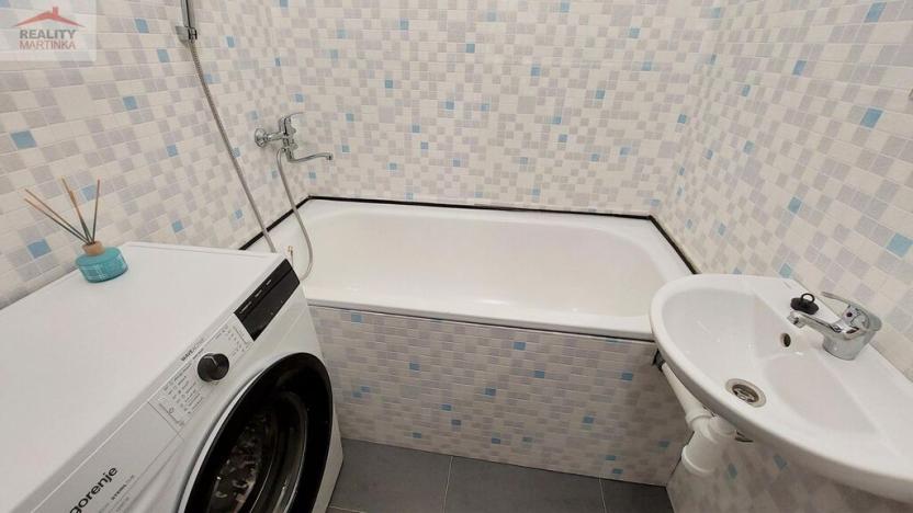 Prodej bytu 2+1, Zubří, Sídlištní, 53 m2