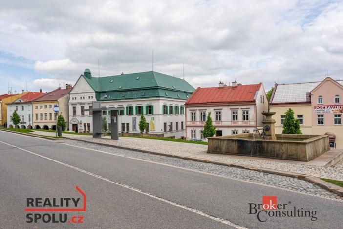 Prodej bytu 2+kk, Žacléř, Rýchorské náměstí, 37 m2