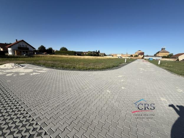 Prodej pozemku pro bydlení, Sány, 927 m2