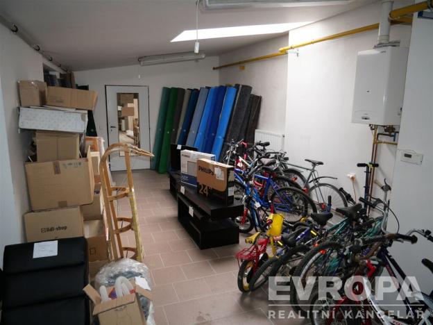 Pronájem obchodního prostoru, Chotěboř, Palackého, 143 m2