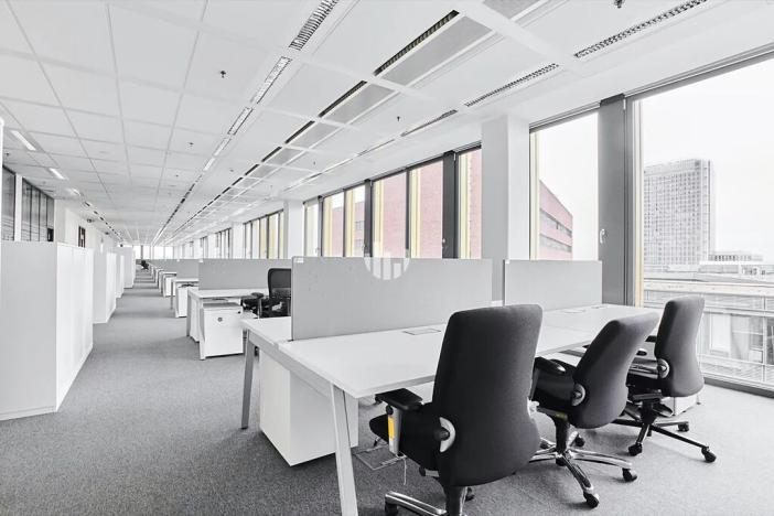 Pronájem kanceláře, Praha - Nusle, Pikrtova, 989 m2